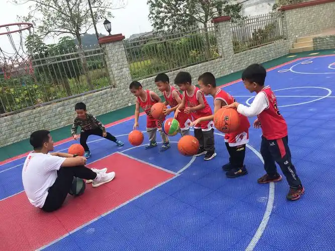 "小篮球,大梦想"马圩幼儿园篮球培训班开始报名啦