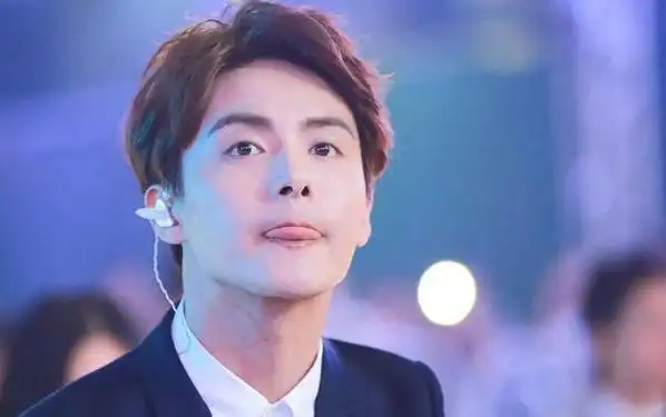 这一次不留恋娱乐圈不争不抢的马天宇终于上道了