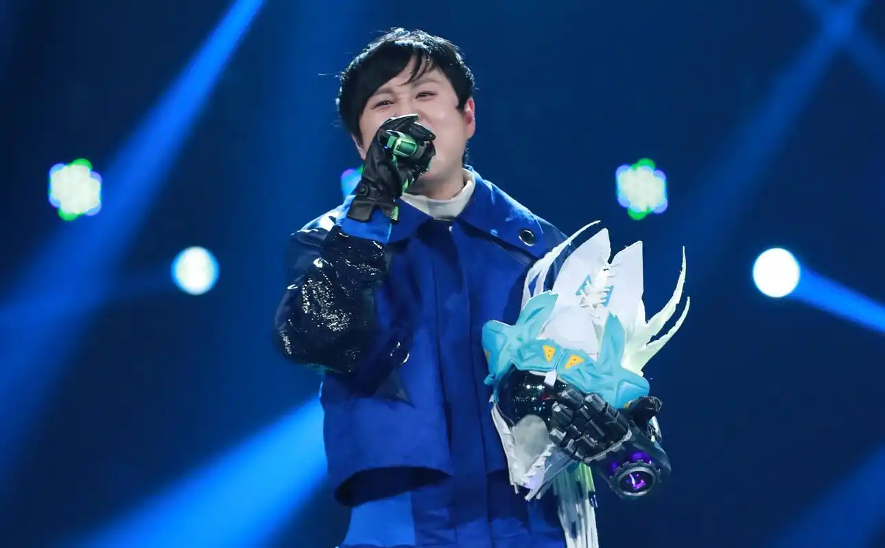 蒙面唱将中的"小套路",本不该被猜到的歌手,全都因此而揭面!