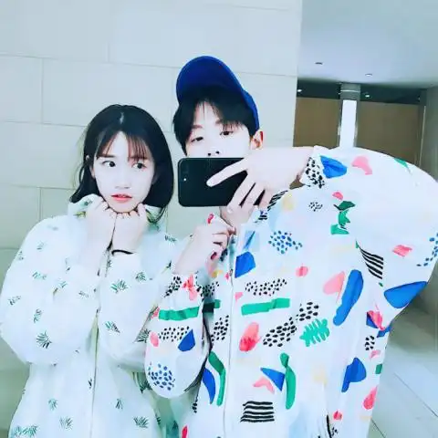 快手情侣头像两人两张喜欢的人总是万般