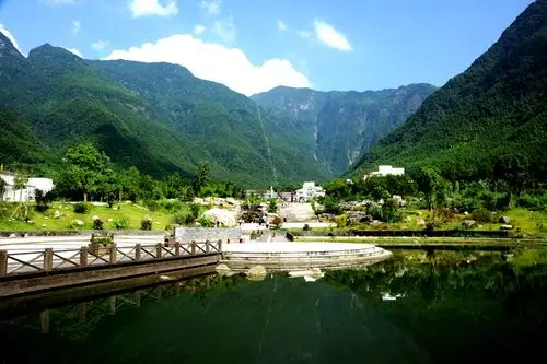 爱我,就带我去明月山