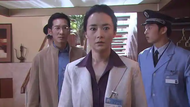 现场铁证:富豪死在床上,女法医看到现场,竟当场晕倒-影视综视频-搜狐