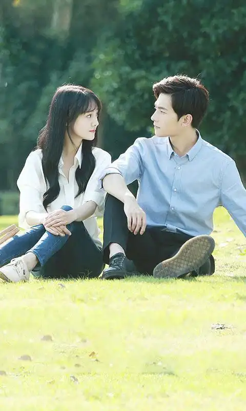 《微微一笑很倾城》杨洋和郑爽在一起的图片!