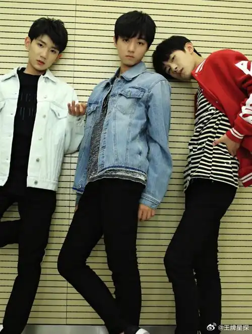 王俊凯王源易烊千玺你们在干什么