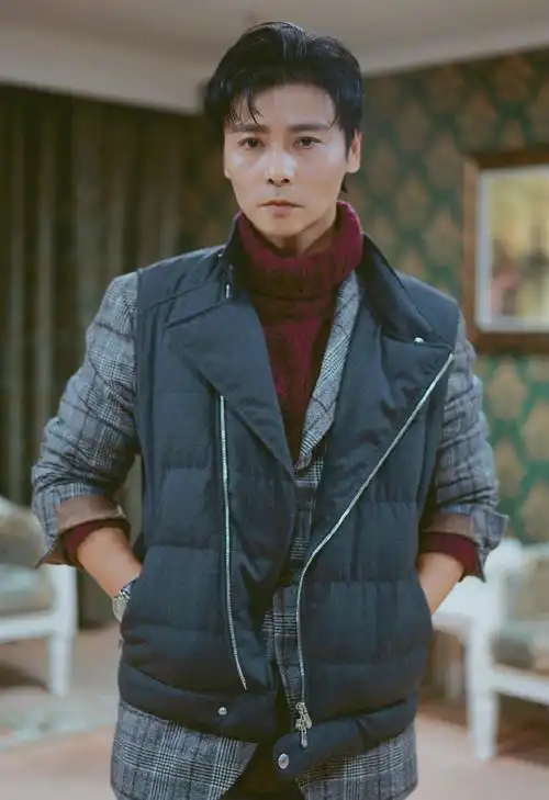 张晋帅气硬朗写真图片