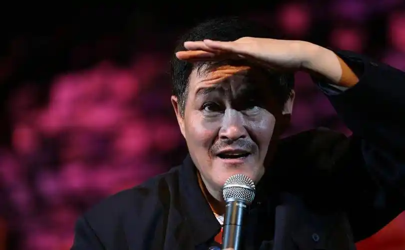 原创陈佩斯的人生如戏我们期待着他的喜剧而他却用人生对抗封