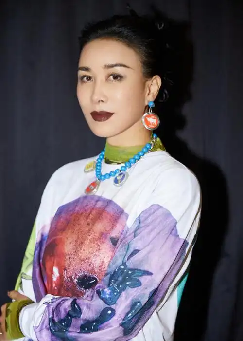 那英全面复出,汪峰官宣新专辑,新演唱会!