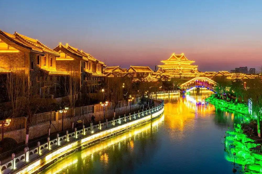 开封夜景.视觉中国 供图