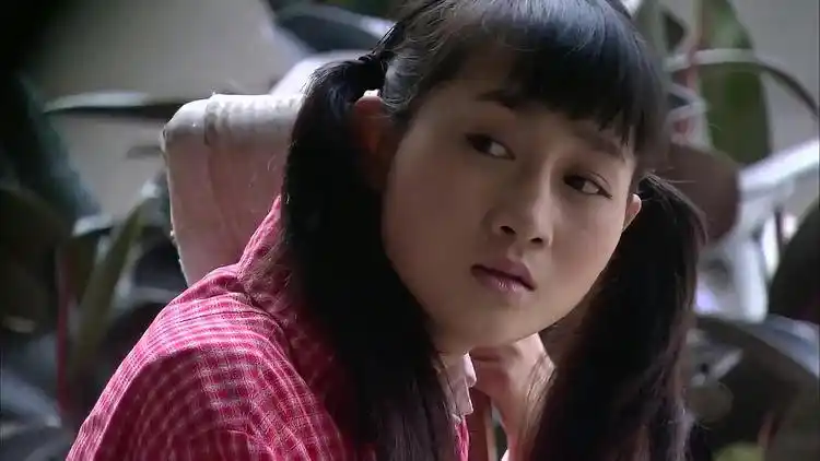 傻春:小楚因为不敢进工商局,就坐在工商局门外等了一下午