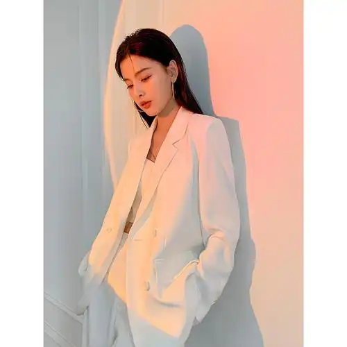 钱谷谷冰凉感高级感廓形西装外套女薄款气质高冷范小个子西服图片