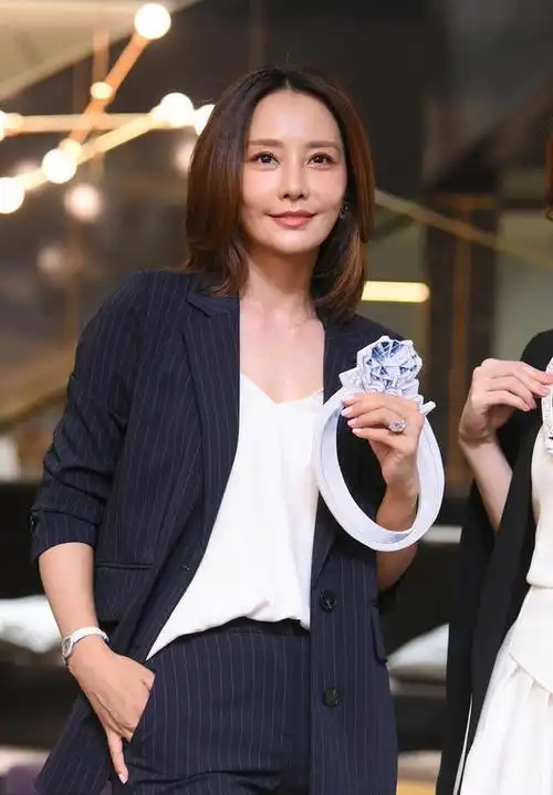 盘点中国10位姓马的女明星,马丽被称为"双10亿电影女主角"