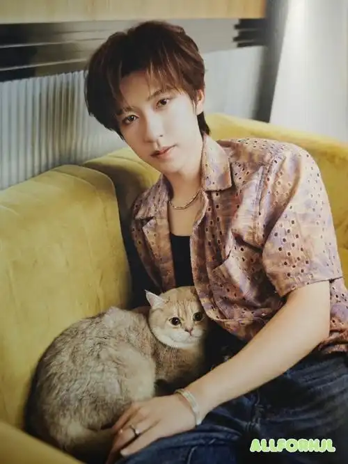 贺峻霖蓝发拍立得##贺峻霖富贵生日写真