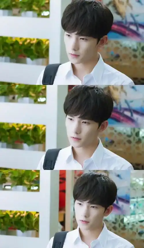 杨洋被安排参加vip晚宴,富姐们可喜欢他了,难怪他不用靠演技!