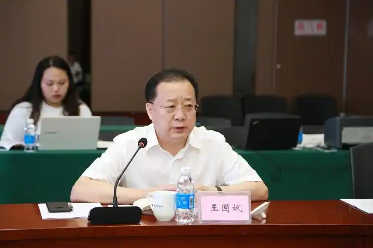 联盟二届六次常务理事会在青岛顺利召开