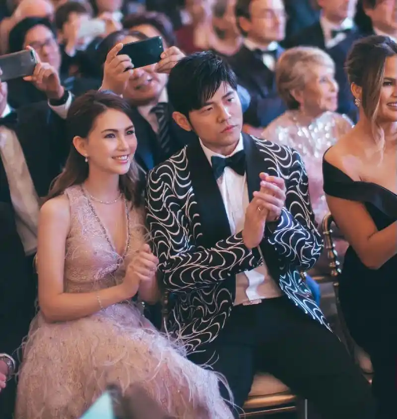 周杰伦昆凌.2019.6.2出席郎朗吉娜婚礼的杰伦hanna - 抖音