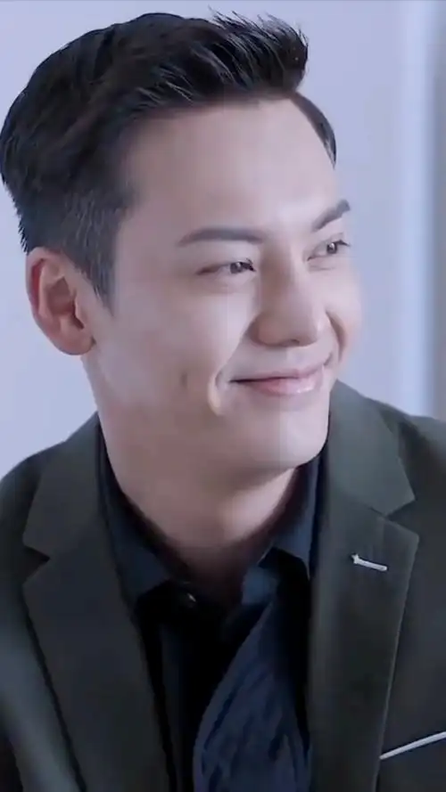 陈伟霆的笑容是有毒吧?为什么比女人还撩人?