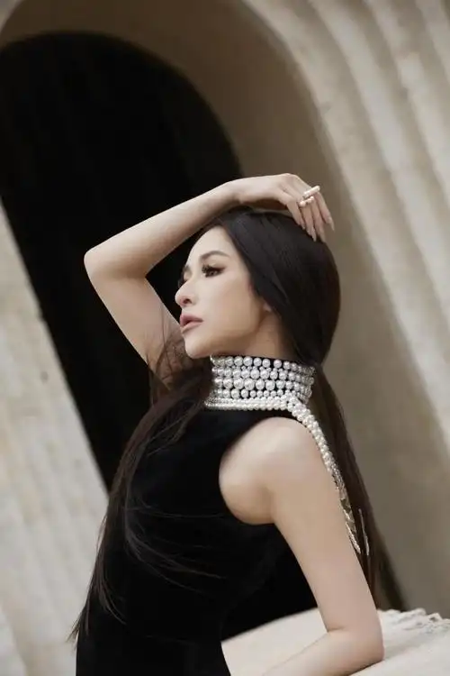 elva萧亚轩加盟华纳音乐首支单曲爱没有错113正式上架