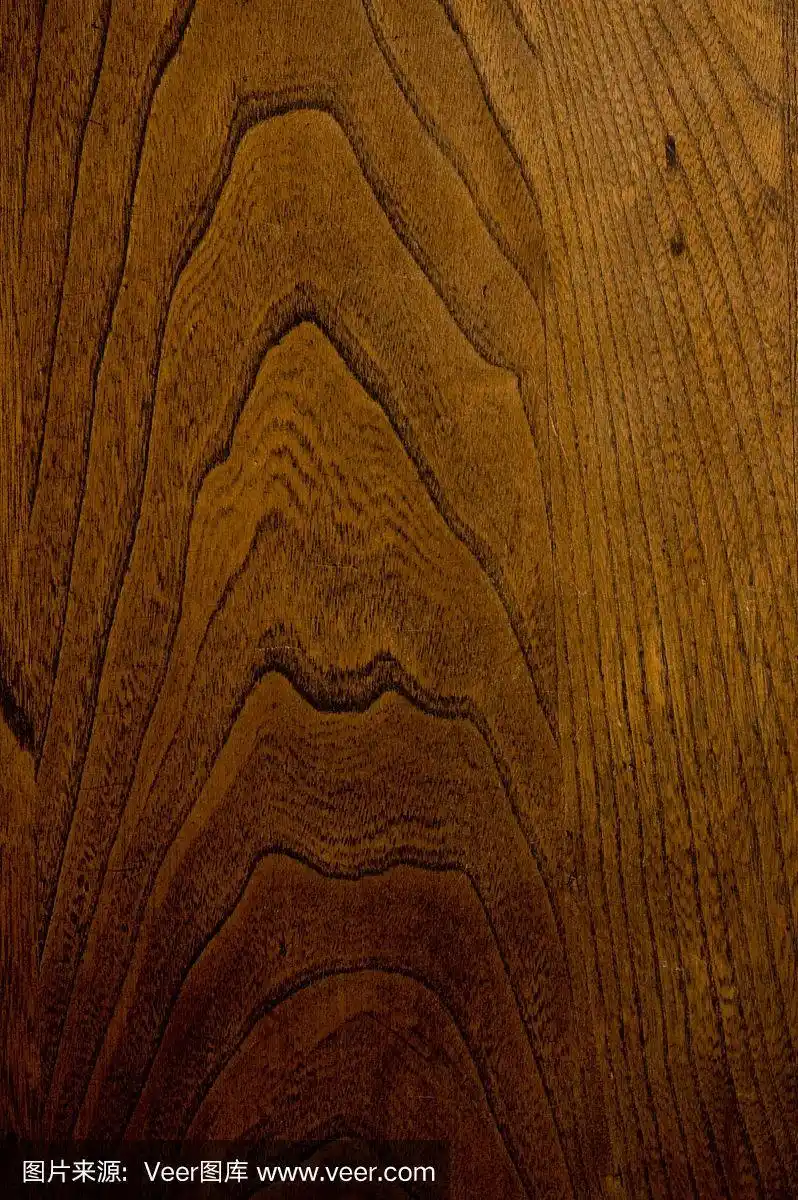 深色橡木木纹垂直特写