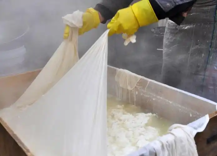 卤水点豆腐的卤水怎么做(点豆腐需要多少石膏)