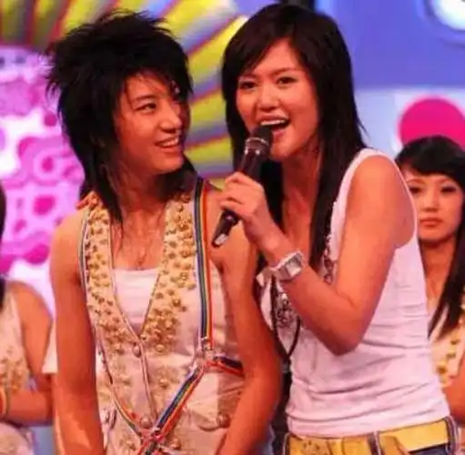 6位《超级女声》冠军现状:李宇春依旧是顶流,有人改了赛道