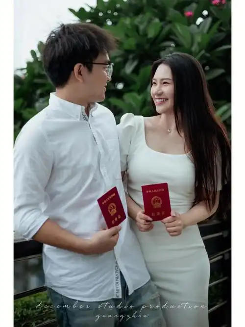 领证跟拍今天你就是我心目中的王心凌