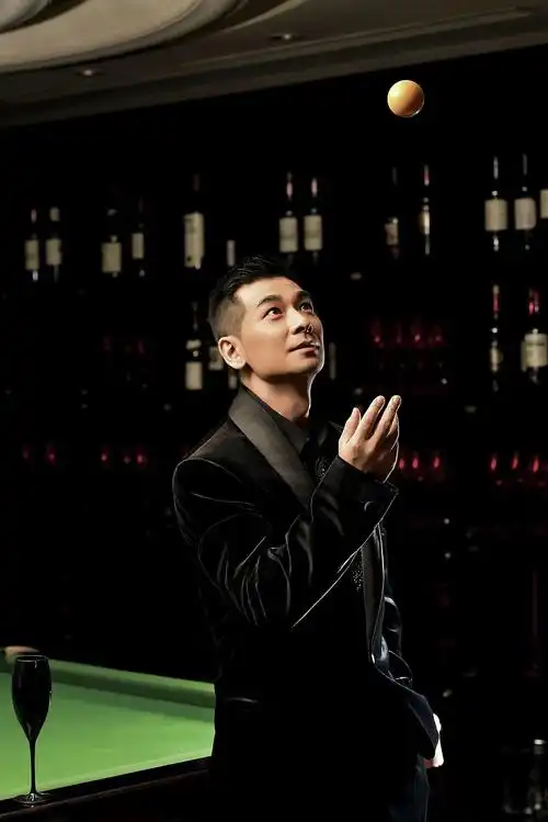 搜集了些赵文卓的照片 总有你没看过的