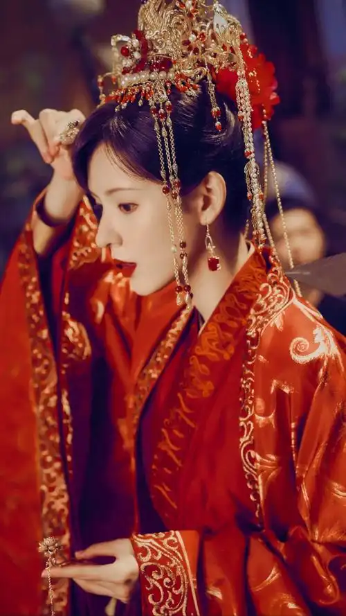 张予曦|褚玲珑 cr.市井浪漫