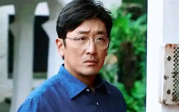 曝光权志龙吸毒事件后,引起了热议.