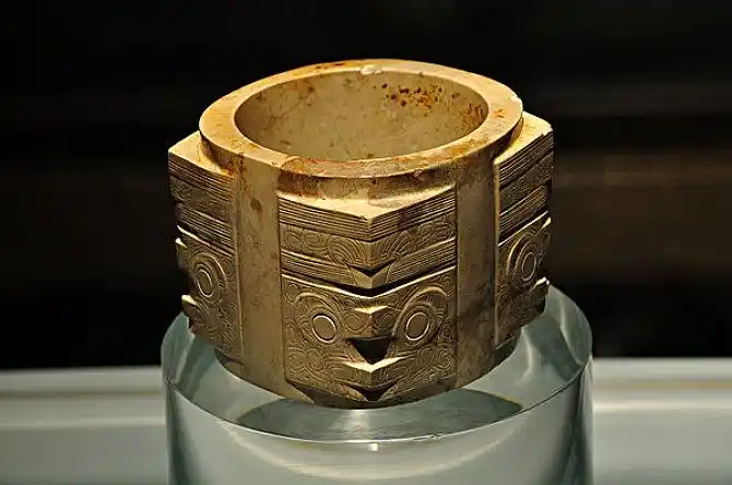 良渚博物馆玉琮