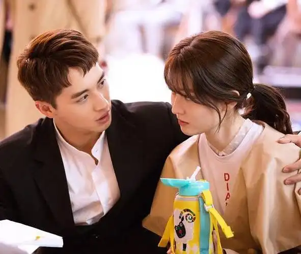 许魏洲看杨紫的眼神是什么意思,许魏洲杨紫是什么关系