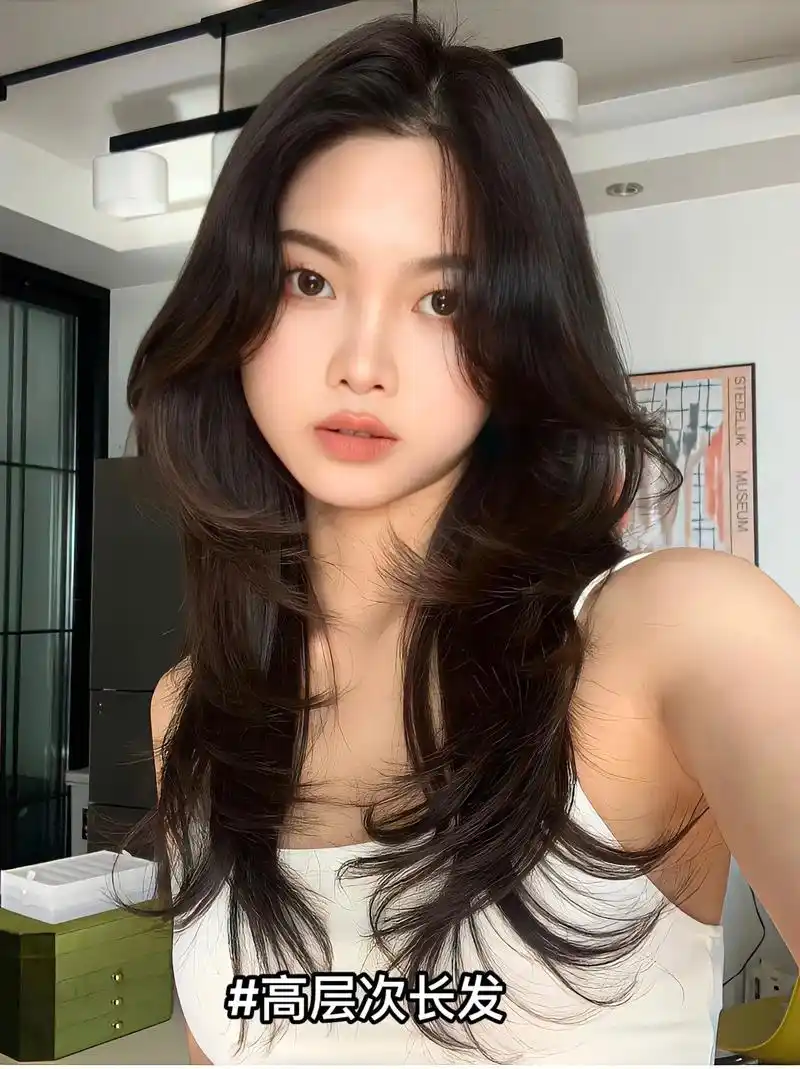 家人们超迷人的高层次 动感长碎发来喽!方圆脸也适合 !简直不 - 抖音