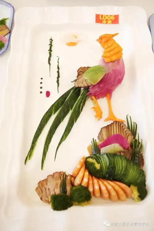 冷拼丨不起眼的果蔬食材,也能成为食客观赏的艺术佳品_新东方烹饪学校