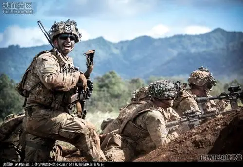 基层军官必须要有一把好嗓子,才能在混乱的战场将命令清晰传达给士兵.