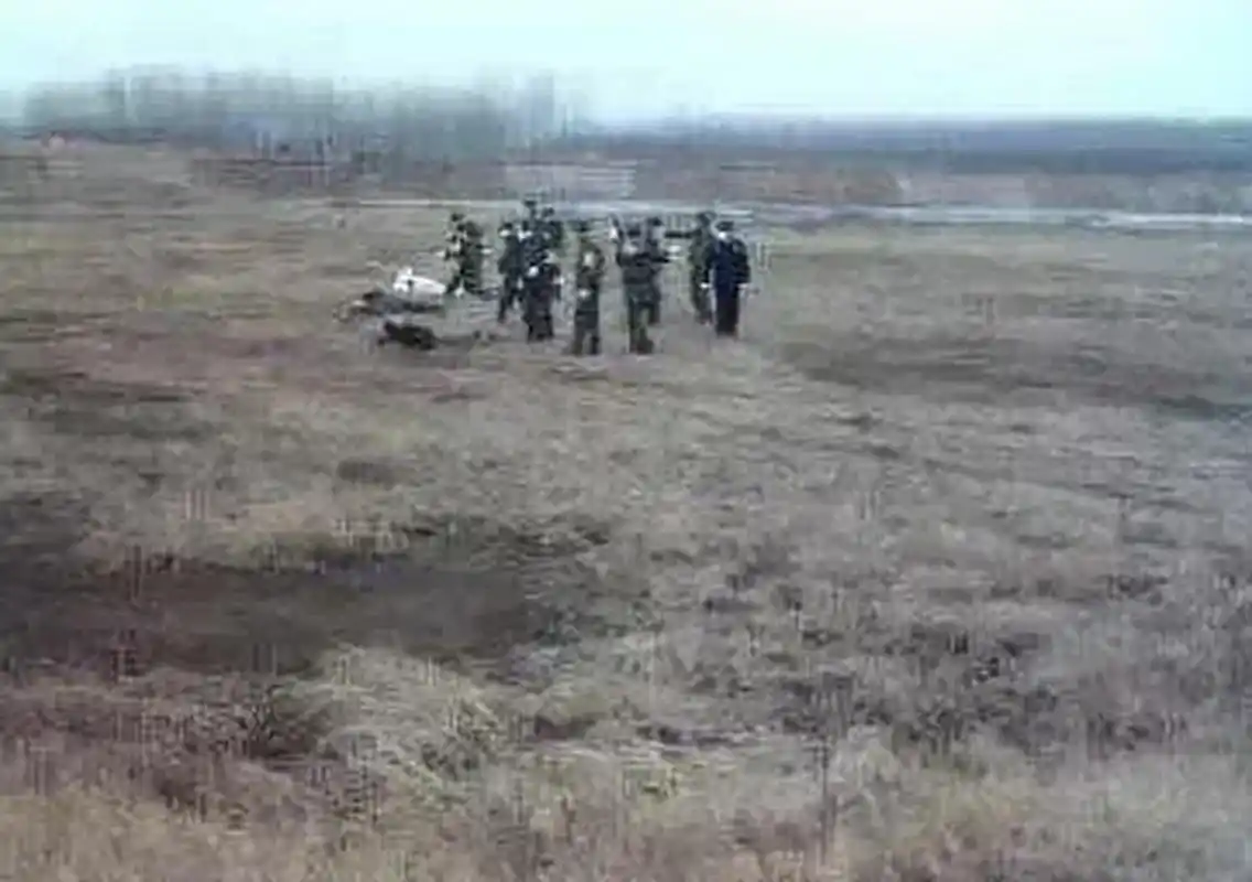 2002年10月21日,广州.25岁的女犯汪雪珊,被押赴刑场,执行死刑.