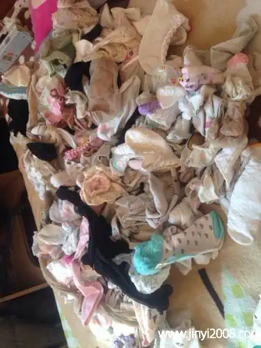 袜子多久必须扔掉袜子的使用寿命是多久多久应该换一次祙子