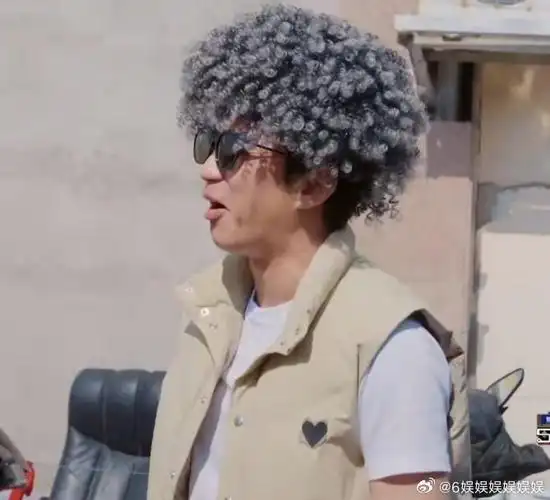 邓超陈赫爆炸兄弟头##邓超陈赫好适合发疯的头像