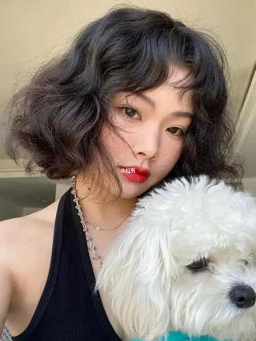 圆脸女生很适合法式羊毛卷诶