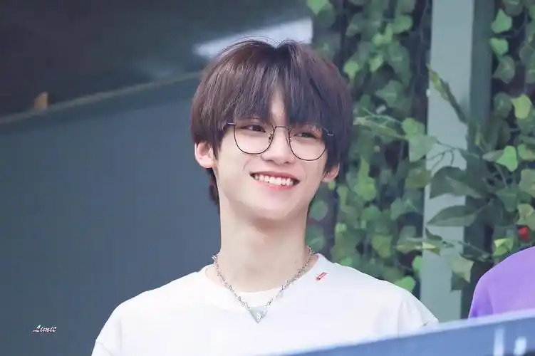 看大家都说梓渝是照骗