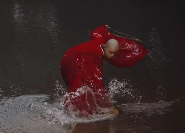 《红楼梦》为何叫《情僧录》,和尚叫秃驴,尼姑为何不叫母秃驴呢