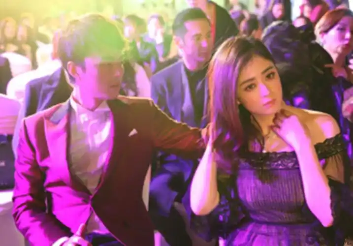 回顾蒋欣16岁北漂20岁买房现40岁无人敢娶活成谁都惹不起的人