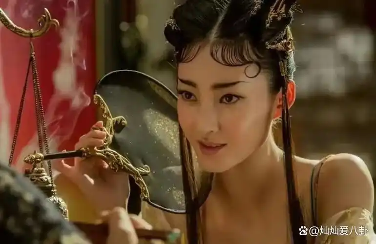 两人的关系逐渐变好,2017年王丽坤和林更新因《奔跑吧,兄弟》相识,又