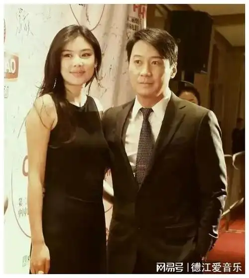 44岁乐基儿二度官宣离婚,被曝与黎明复合|舒淇|胡歌老婆_网易订阅