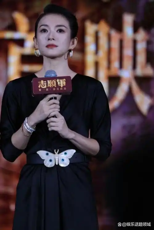 44岁两孩妈的章子怡依然很美