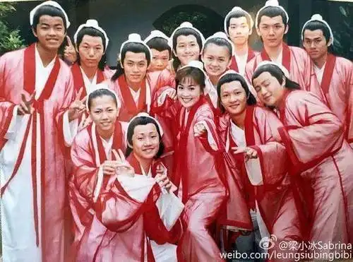 回忆杀! 细数那些经典电视剧未曝光的花絮照