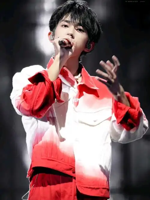 不一样的易烊千玺❤磁性歌声歌曲演唱