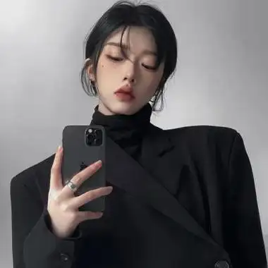 好看的头像女生冷酷霸气超拽女生真人高清微信头像图片大全