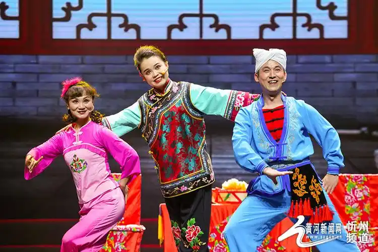 精彩河曲民歌二人台唱响忻州大剧院