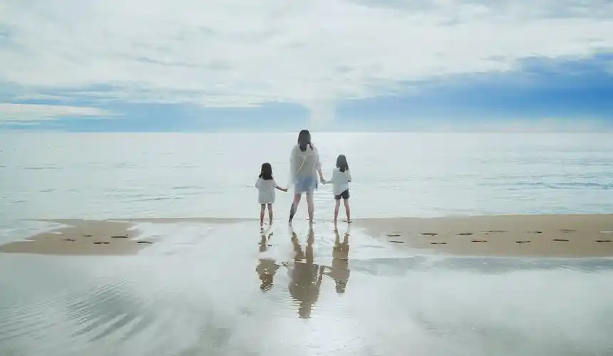 4l usm / f5.6 1/1000秒 iso200 背影合影也可以很特别,旅行必拍照