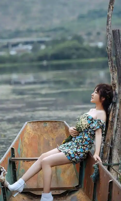 杨钰莹,阿姨才是王道,一代玉女,甜歌皇后五十多岁越来越年轻?