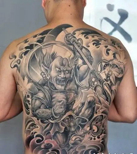 夜叉纹身图案 满背黑白色的夜叉鬼纹身图片